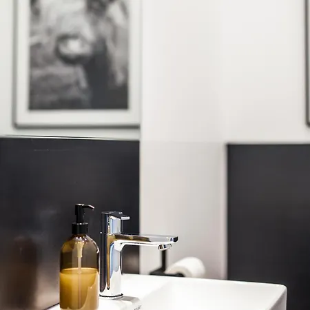 Huesske 1 Апартаменты *