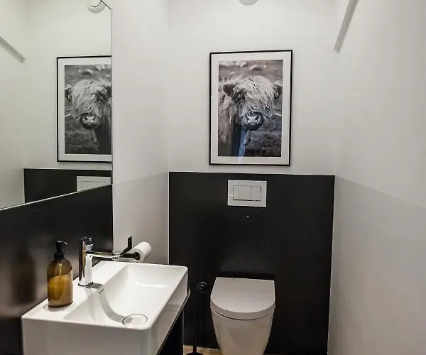 Huesske 1 * Κρέφελντ